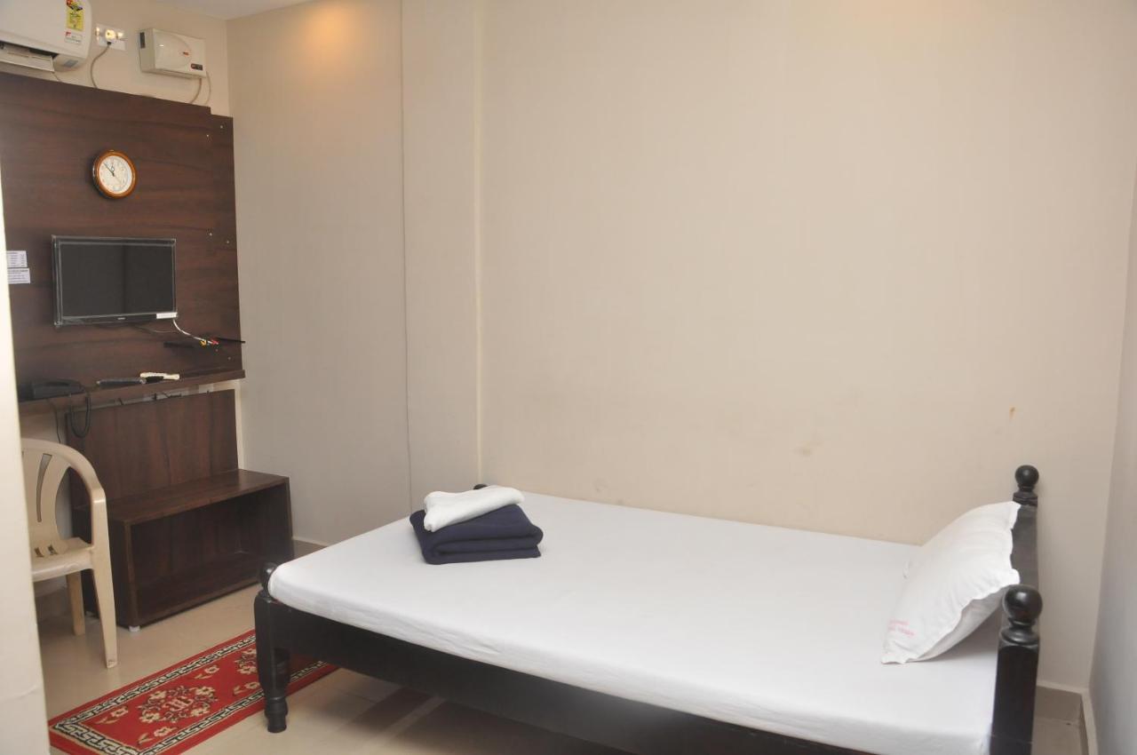 Hotel Temple City Papanasam Exterior foto